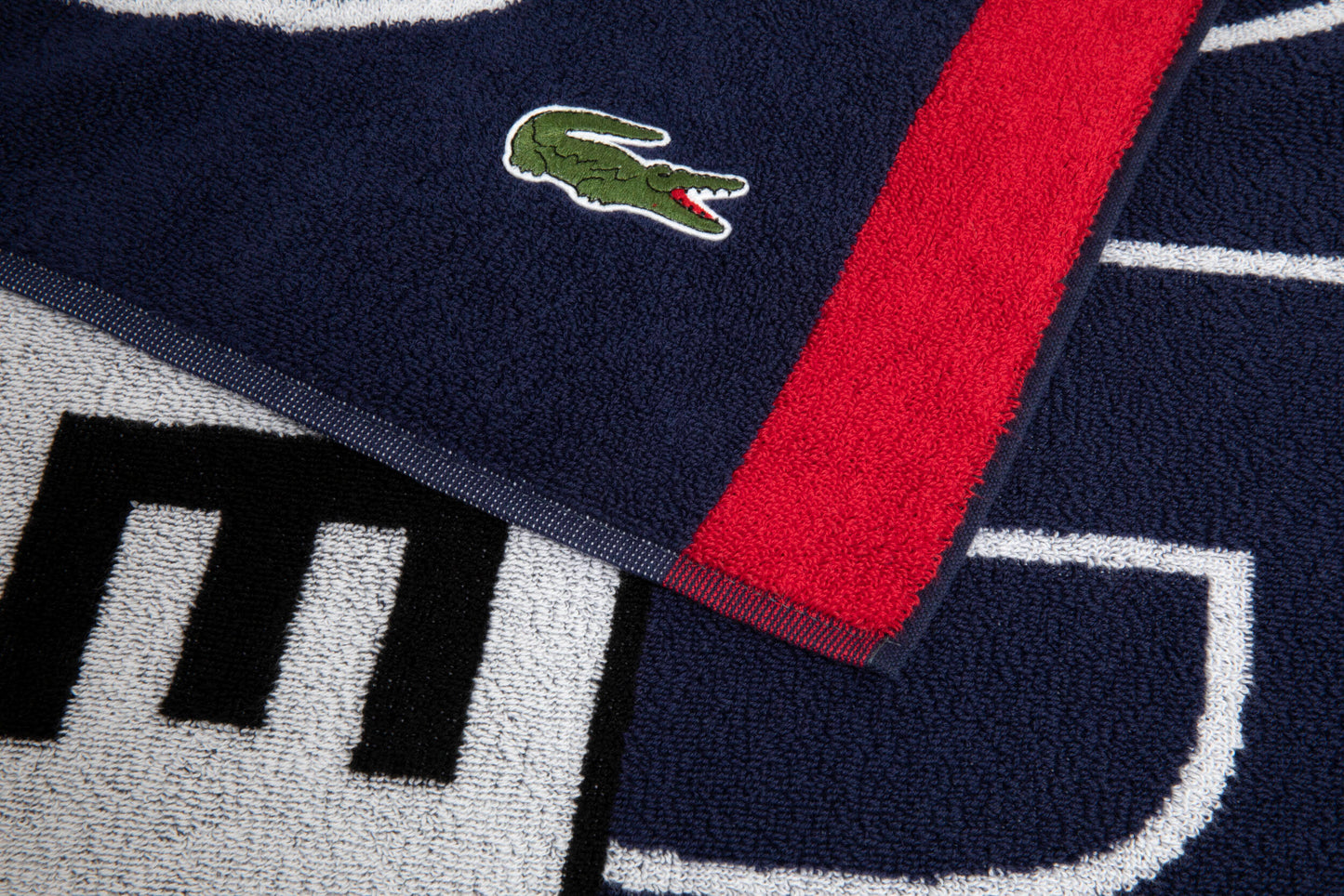 L Movement Beach towel
