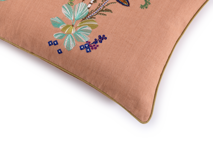 Jardins Decorative Pillow