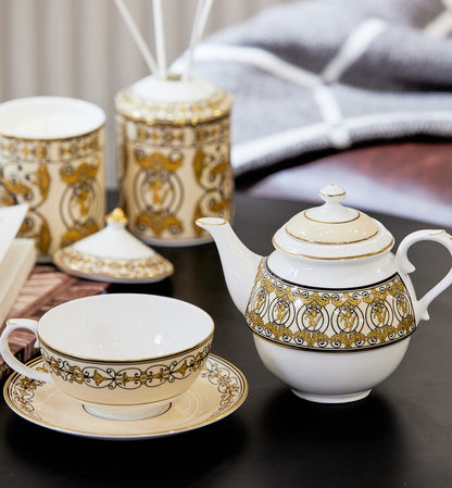 Kensington Palace Tea Pot Set